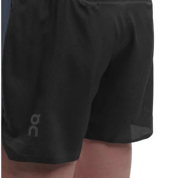 ON-Running 5" Lightweight Running Shorts Denim Black ( S ) - Picture 3 of 7